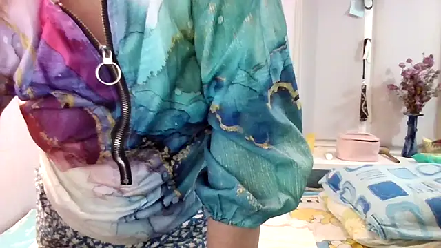 Lusi-777 live sex cam