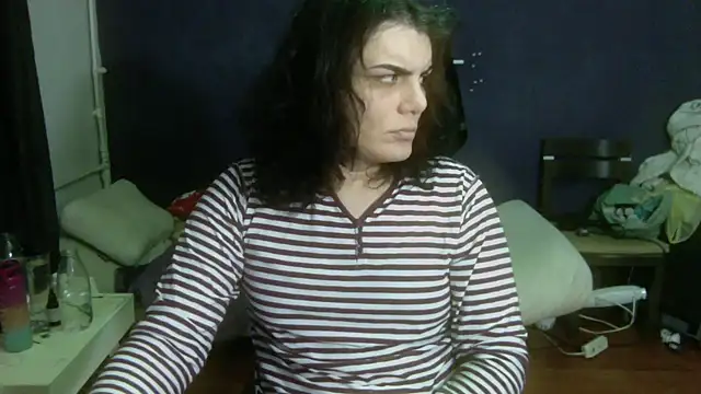 turkishTransEfsun live sex cam