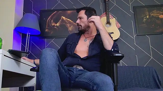 ChrisKox live sex cam