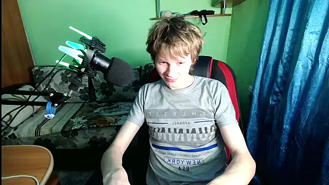 fameboyboo live sex cam