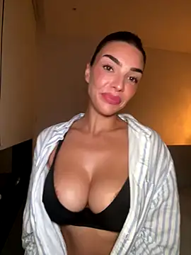 krissiswrld- live sex cam