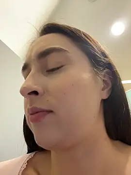 Holly_Play live sex cam