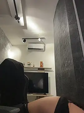 LunaBaker-1 live sex cam