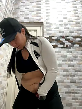 kim_monti live sex cam