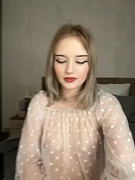 YunnaTyan live sex cam