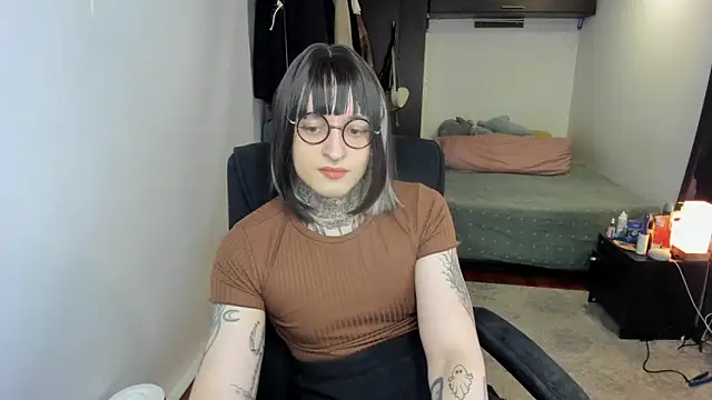 ShiiraVelkor live sex cam