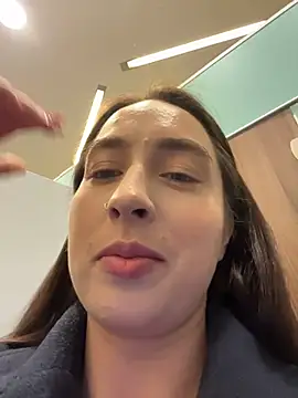 Holly_Play live sex cam