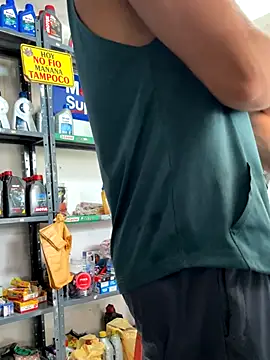 Paul22cm- live sex cam