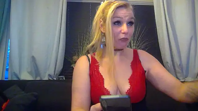 DevilsAngel13 live sex cam