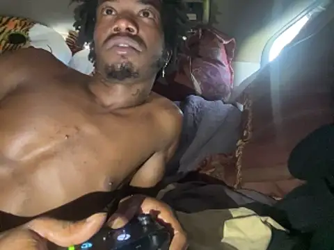 SlimeCrownzOut5 live sex cam