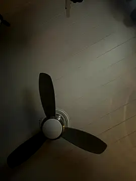 Johndoe2292 live sex cam