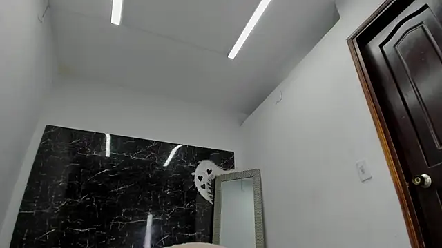 ada-brooke live sex cam