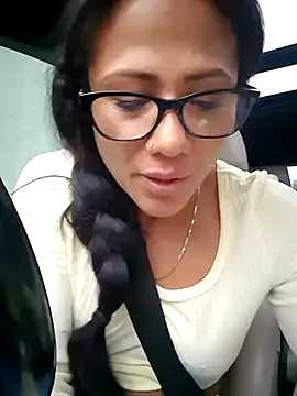 AllanaSquirt live sex cam