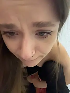 KittyQueeny live sex cam