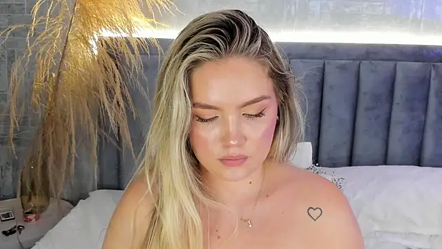 GaiaBaker's cam snapshot