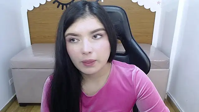 sarah_rouse_t_'s cam snapshot