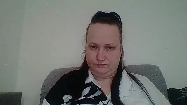 _squirty_cum_lady_'s cam snapshot