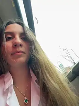 sarah_honey__ live sex cam