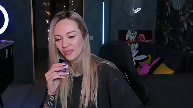 Blckmirrorr live sex cam