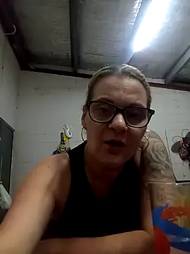 llASHll's cam snapshot