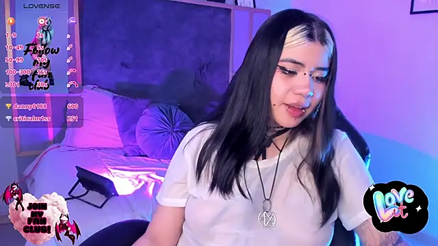 pinkk_deemon's cam snapshot