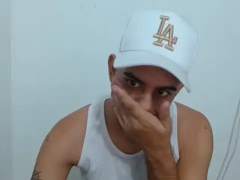 pinky_7's cam snapshot