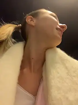 Lia__Love live sex cam