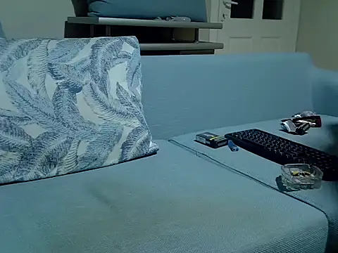 blue-red's cam snapshot