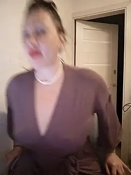 ROXOLANAA_SEXY live sex cam