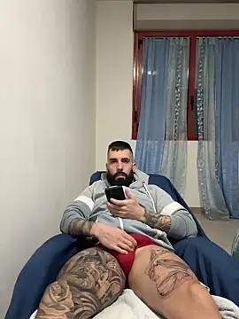 Gioeltoro89 live sex cam