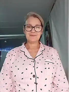 irinamaux live sex cam