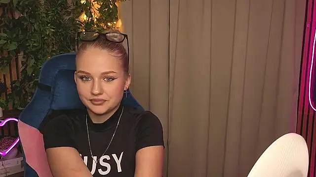 AnnieSwanson's cam snapshot