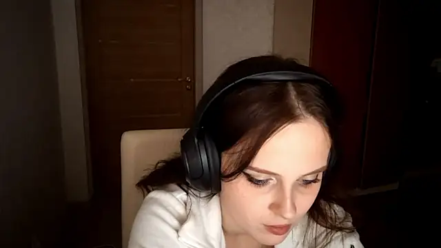 LouiseMarengo's cam snapshot