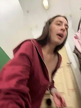 Holly_Play live sex cam