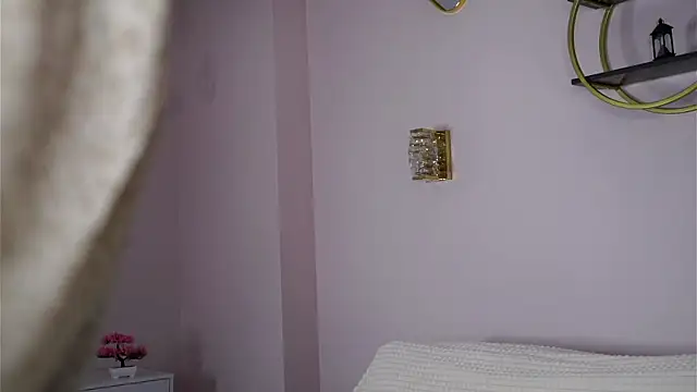 SunnivaCovil live sex cam