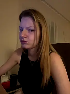 MaryHiggins live sex cam