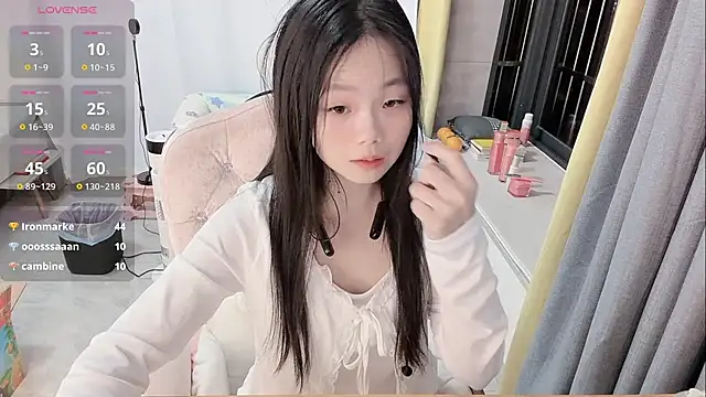 Lena-yyds's cam snapshot