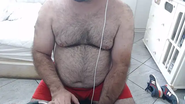 MysterBearMG live sex cam