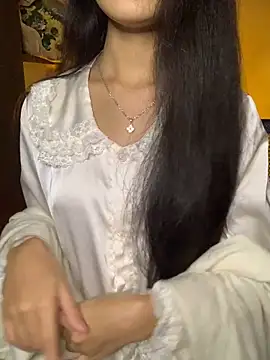 Nhinhi18's cam snapshot