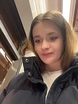 KittyQueeny live sex cam