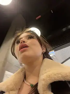 Chloe__Moon live sex cam