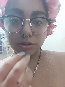 Lovelyrainn's cam snapshot