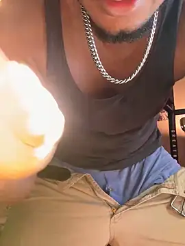 KeYBuMp323 live sex cam