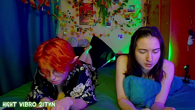 TrickyKitsune live sex cam