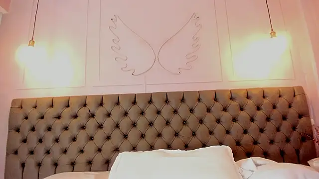 Bella_Miia live sex cam