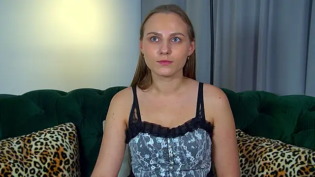 MelissaMelrey live sex cam