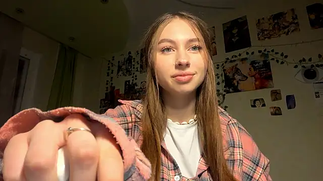 AnitaRenne live sex cam