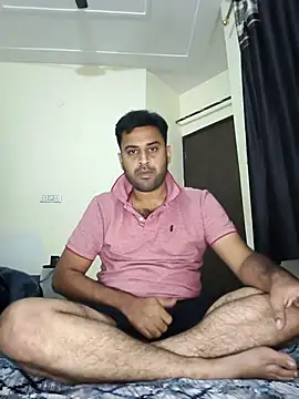 ITZ_GURU live sex cam