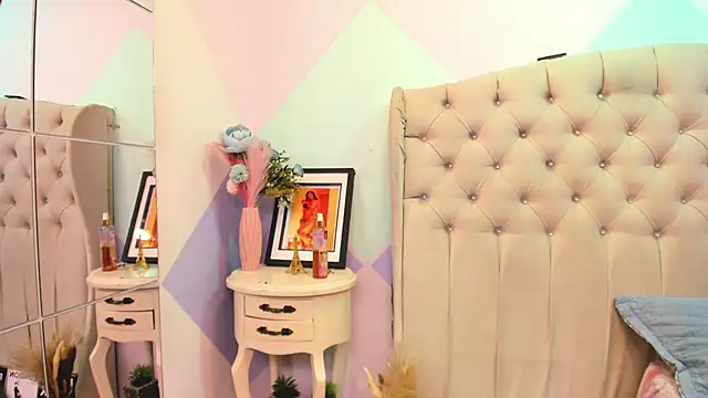 ZaharaSkylar live sex cam