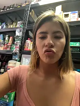 Andrea_19blonde live sex cam